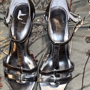Lauren Ralph Lauren Metallic Black T-Strap Sandals